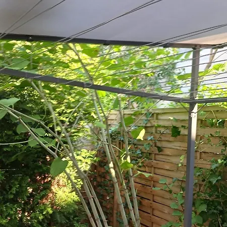 דירה Centrum Krakowa, Z Ogrodem I Parkingiem
