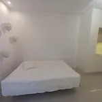Centrum Krakowa, Z Ogrodem I Parkingiem