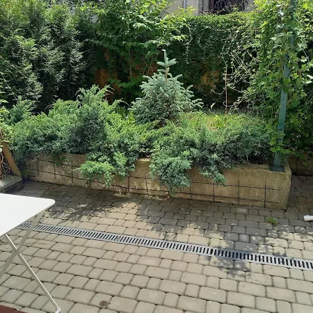Centrum Krakowa, Z Ogrodem I Parkingiem Appartement